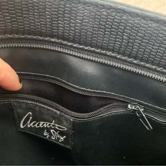 Vintage Accents by Sharif crossbody bag - Picture 8 of 9